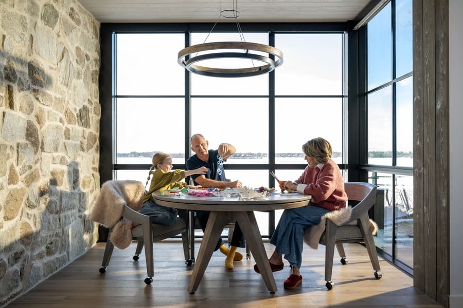 JPG-Marvin_Modern_EastShoreBlvd_Int_MDG_St_DinRm_wModels_2_P2513041_M